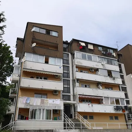 Two Bedroom Biser Apartament *