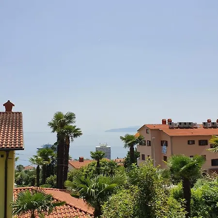 Two Bedroom Biser Apartament *